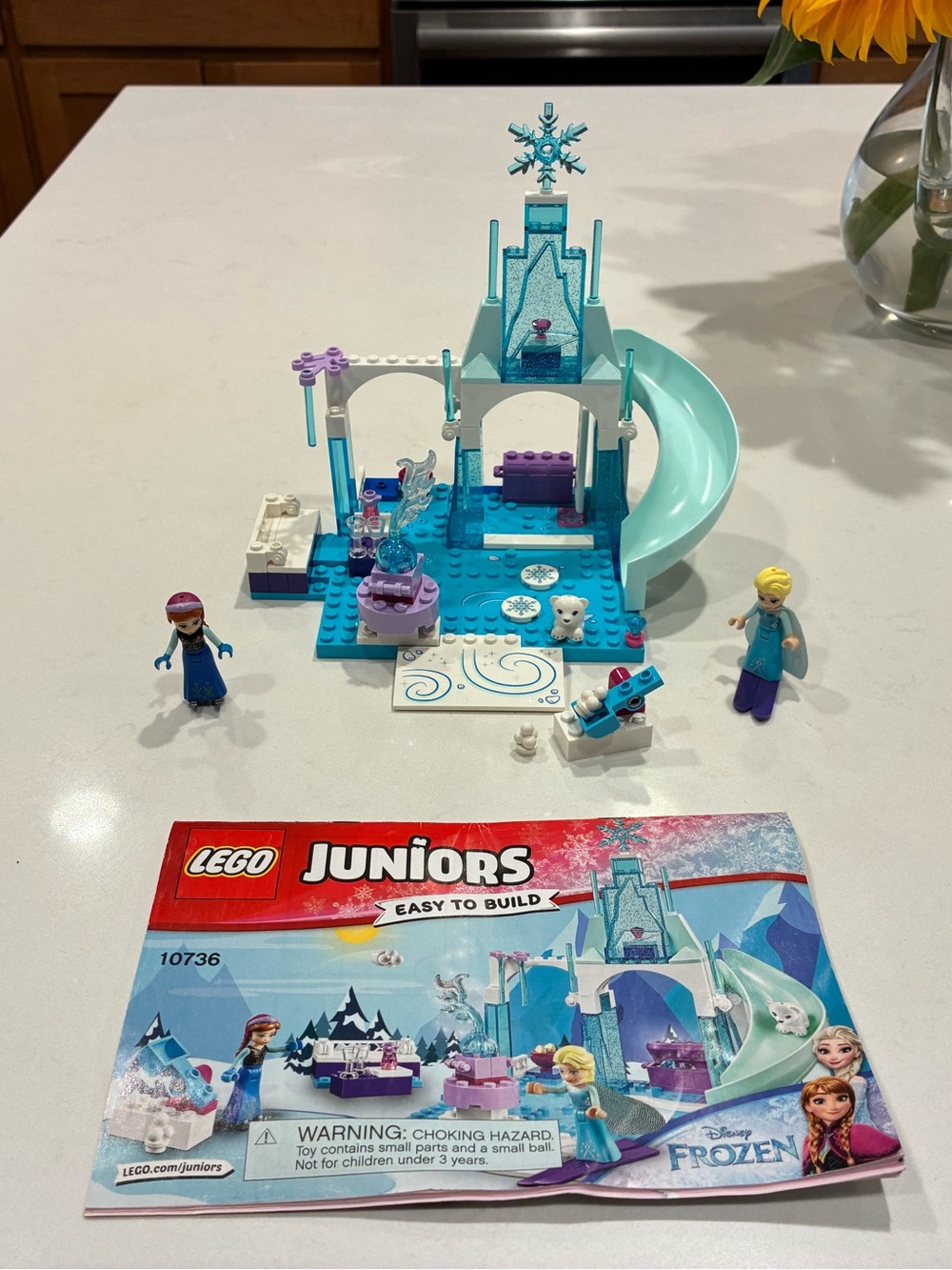 LEGO Juniors - Anna and Elsa’s Frozen Playground (10736)